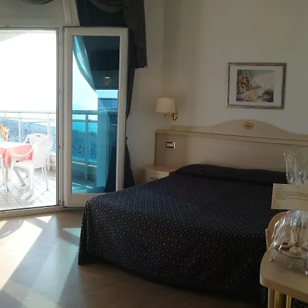 Caravelle&minicaravelle 3*