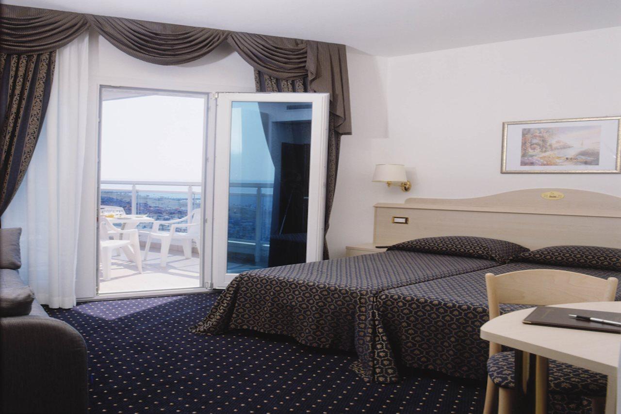 Caravelle&minicaravelle Hotel