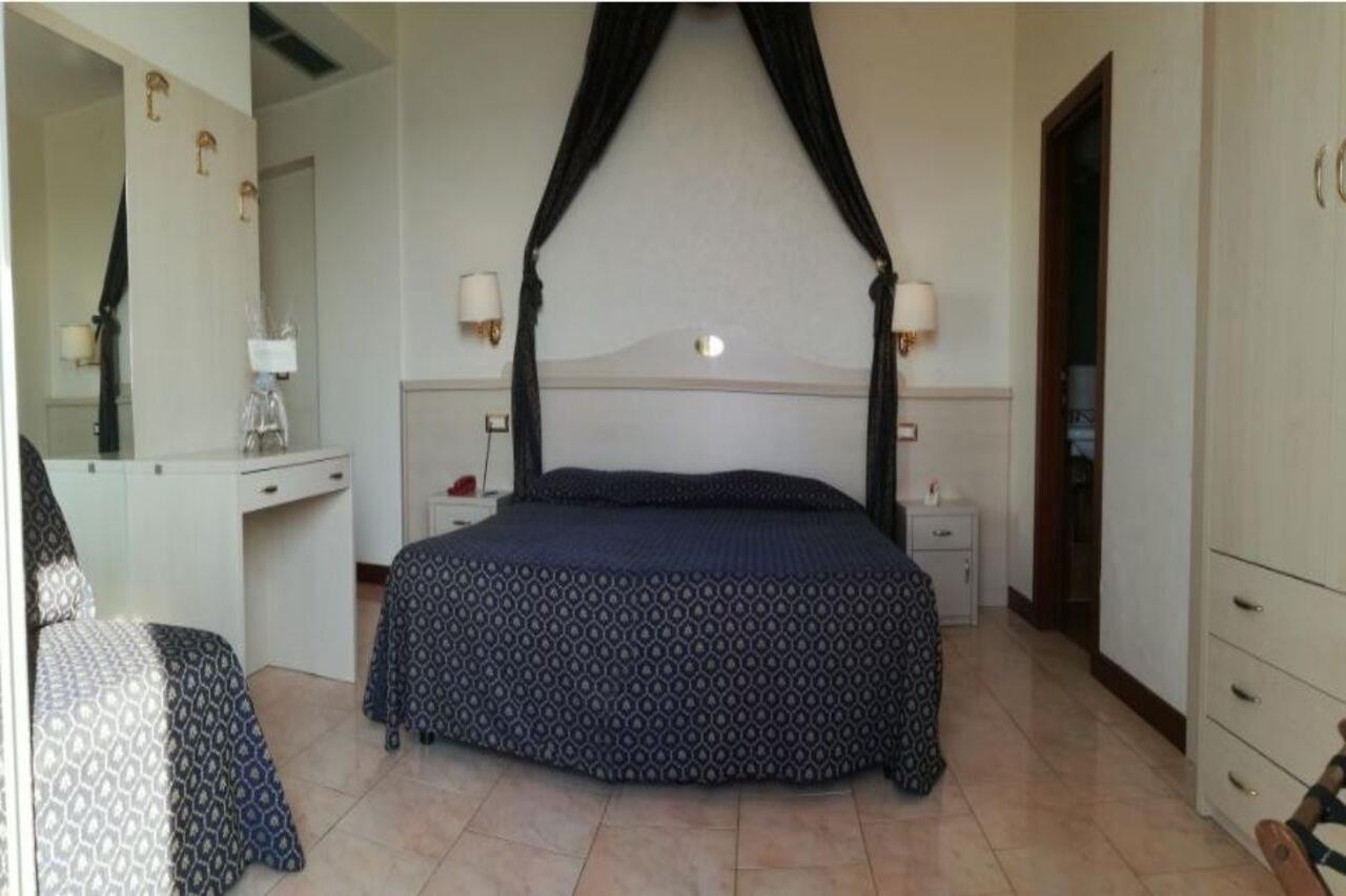Caravelle&minicaravelle Hotel 3*