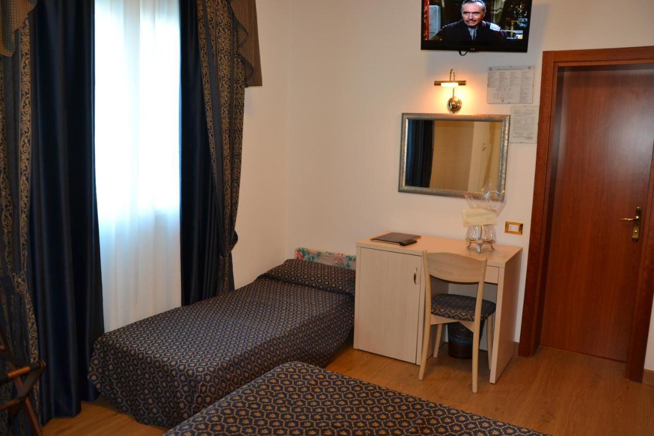 Caravelle&minicaravelle 3* Lido di Jesolo
