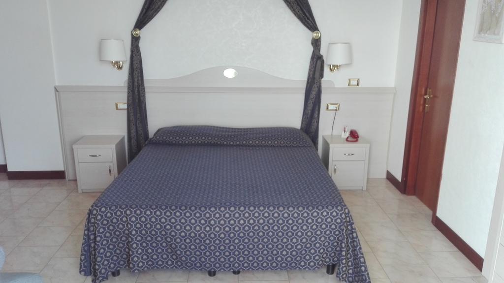 Caravelle&minicaravelle 3* Lido di Jesolo